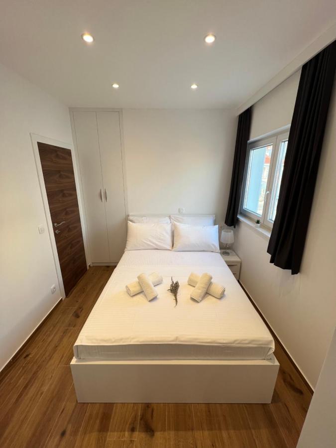 Vila Zrina - Apartmani Trogir Ngoại thất bức ảnh