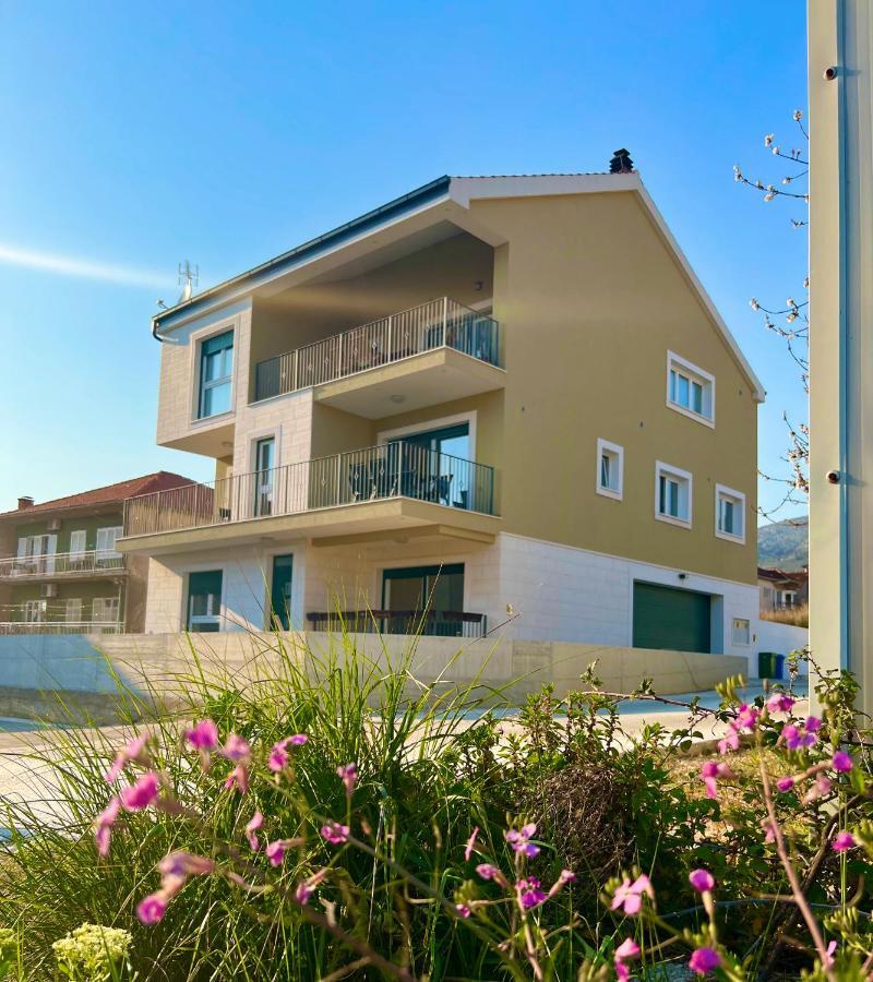 Vila Zrina - Apartmani Trogir Ngoại thất bức ảnh