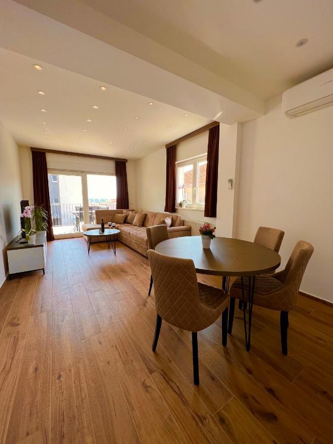 Vila Zrina - Apartmani Trogir Ngoại thất bức ảnh