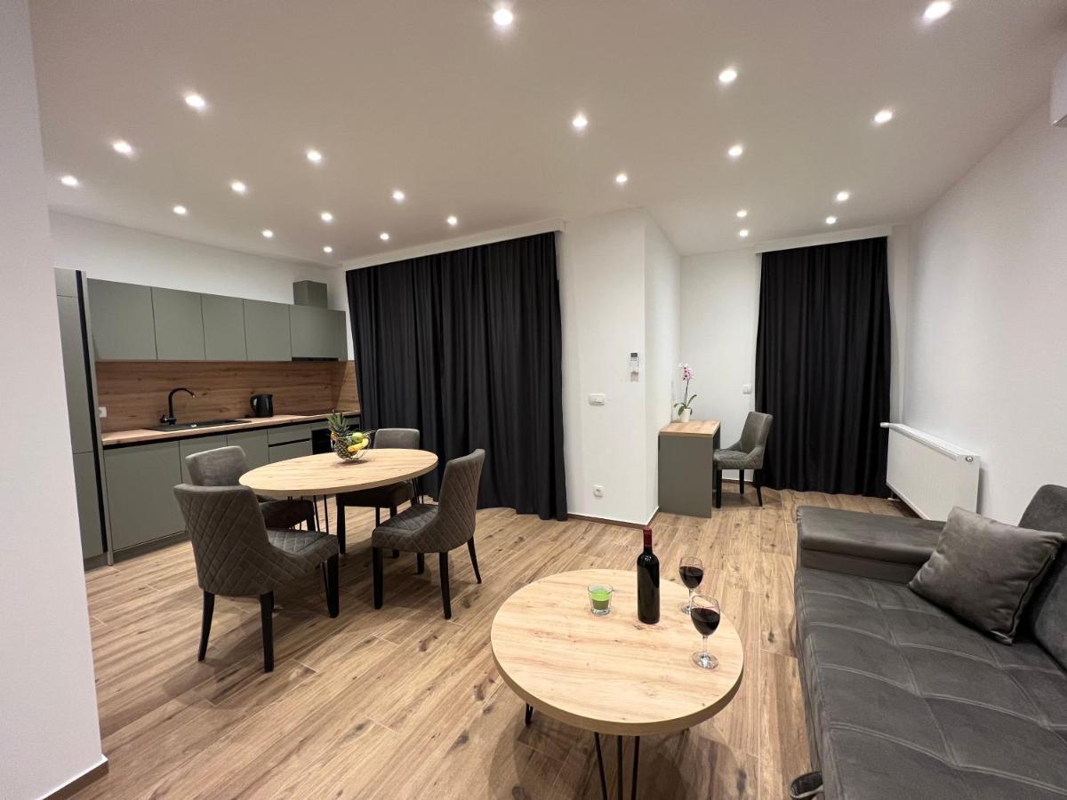 Vila Zrina - Apartmani Trogir Ngoại thất bức ảnh
