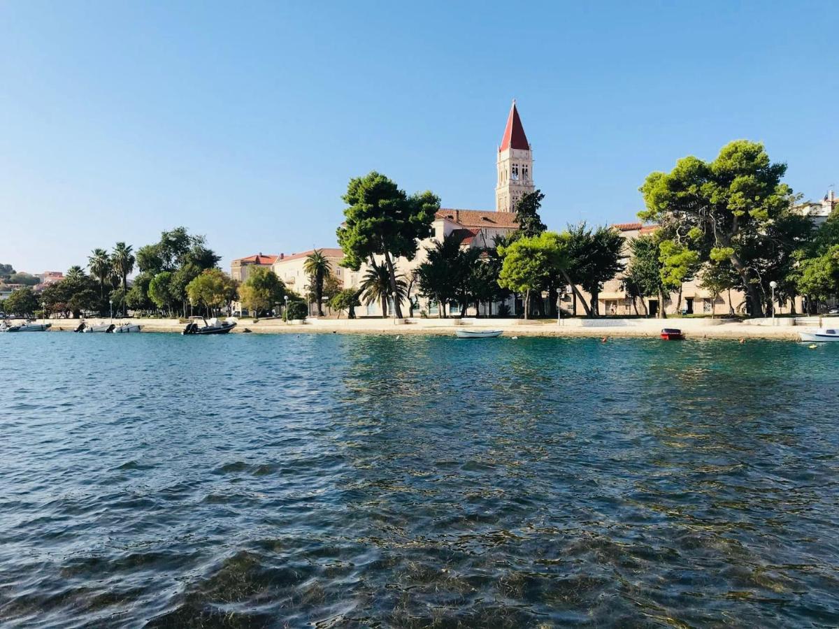 Vila Zrina - Apartmani Trogir Ngoại thất bức ảnh