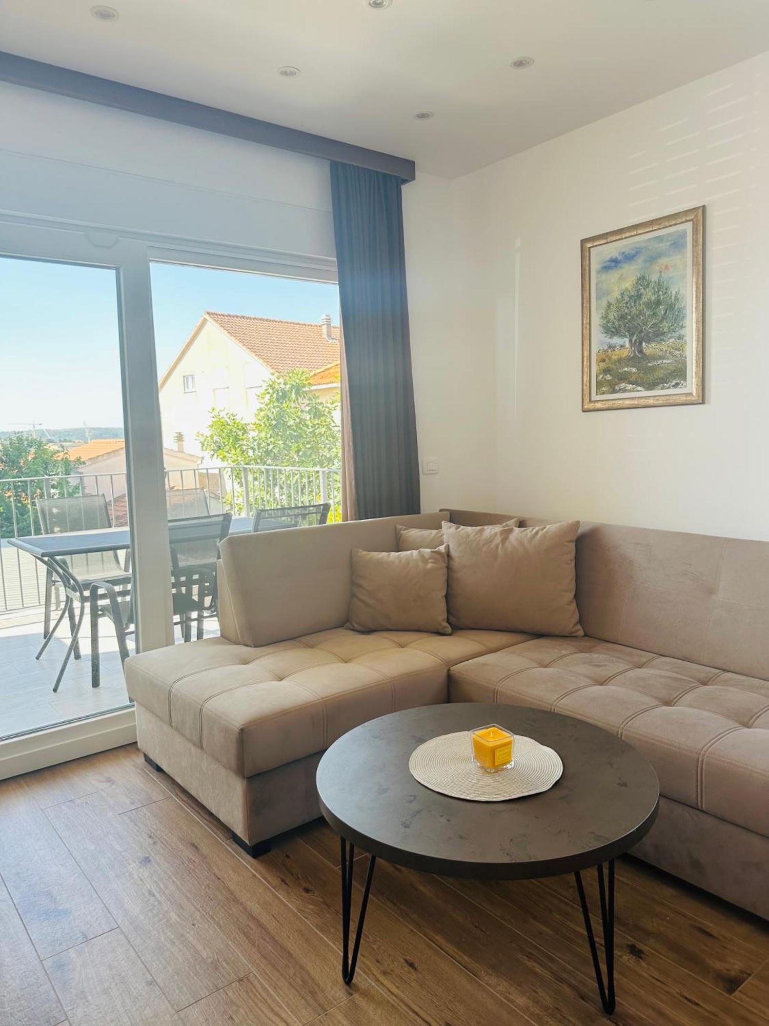 Vila Zrina - Apartmani Trogir Ngoại thất bức ảnh